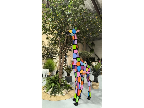 GIRAFFA IN RESINA 210 CM SMARTIES